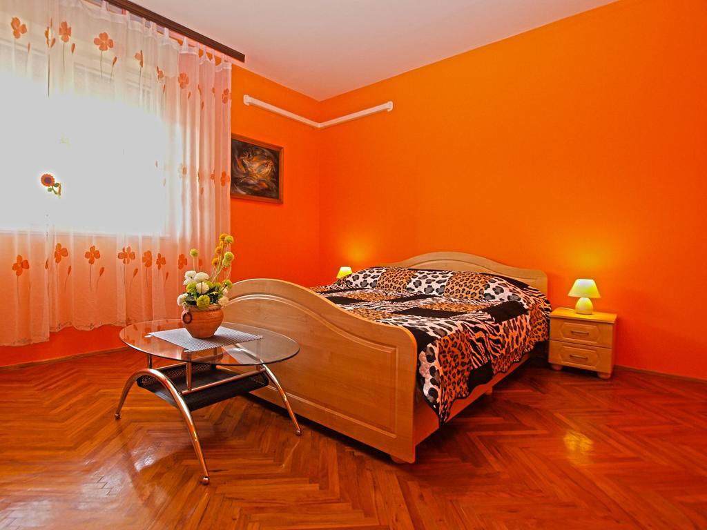 Apartment Snezana 1200 Fažana Exterior foto